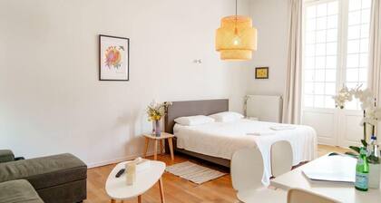 10minâ Sablon / Netflix /Nespresso/ Smart TV/ high quality bed