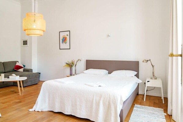 مكواة/لوح كي وواي فاي وملاءات أسرّة