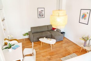 TV, offices - 2min→Midi Station / Smart TV / Self Check-In / Netflix (Saint-Gilles)
