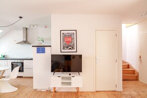 Interior - Duplex Apartment - Midi Station / Nespresso / kitchen (Saint-Gilles)