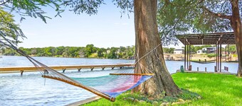 Beautiful Lakefront Cabin Something For Everyone