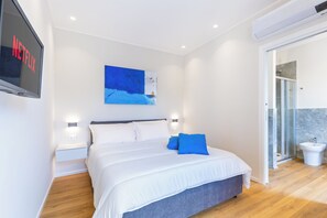 1 slaapkamer, een strijkplank/strijkijzer, gratis wifi, beddengoed