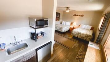 1 bedroom, internet, bed sheets