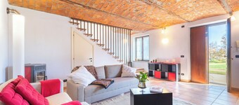 Cascina Abbona - Three Bedroom Villa, Sleeps 6