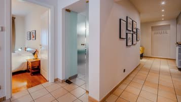 4 camere, ferro/asse da stiro, Wi-Fi gratuito, lenzuola