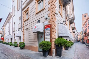 Esterni