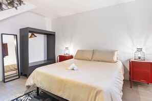 1 bedroom, free WiFi, bed sheets