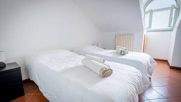 3 habitaciones, tabla de planchar con plancha y wifi gratis