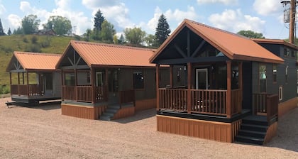 Relaxing Getaway in our Cottage at Lodges of Oak Creek!