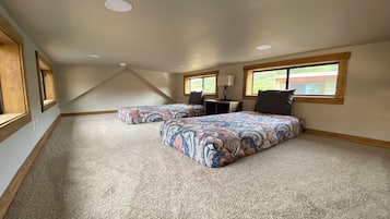 3 bedrooms, WiFi, bed sheets