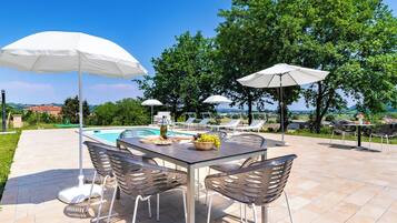 Ristorazione all'aperto