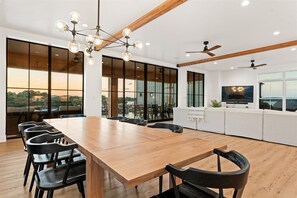 Dining - Luxury LBJ Lakefront w/sunset views, pool, hot tub, game room/pingpong; perfect for large gatherings! (Granite Shoals)