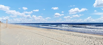 Seaside Haven - Sleep 13