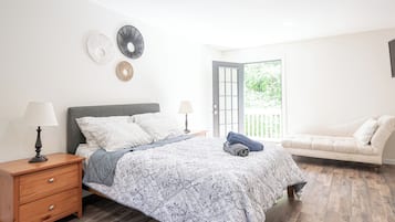 4 Schlafzimmer, Schreibtisch, Bügeleisen/Bügelbrett, kostenloses WLAN