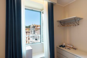Luxury Quadruple Room | In-room safe, desk, laptop workspace, soundproofing - Celeste Suites Vittorio Emanuele  (Rome)