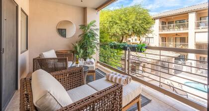 Pool View Condo: Golf & Trails