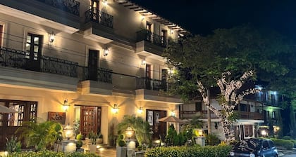 WR BOUTIQUE HOTEL