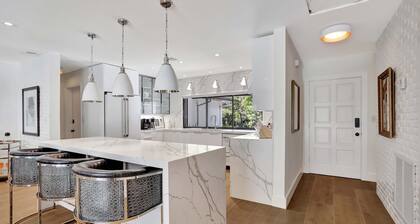 Ocean Breeze Villa 3 Bdr, Pool