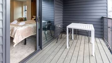 1 slaapkamer, een strijkplank/strijkijzer, gratis wifi, beddengoed