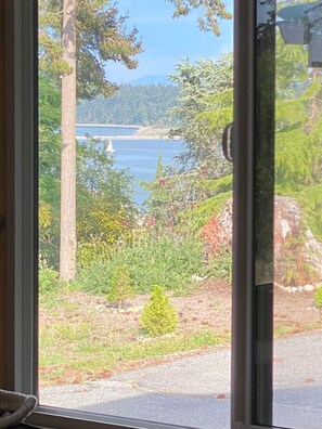 Interior - Cabin * Hot tub * Fire pit * View * Getaway! (Oak Harbor)