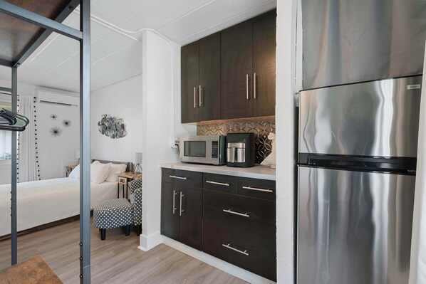 1 bedroom, individually decorated, individually furnished, free WiFi - Chic City Retreat 93B (Columbus)