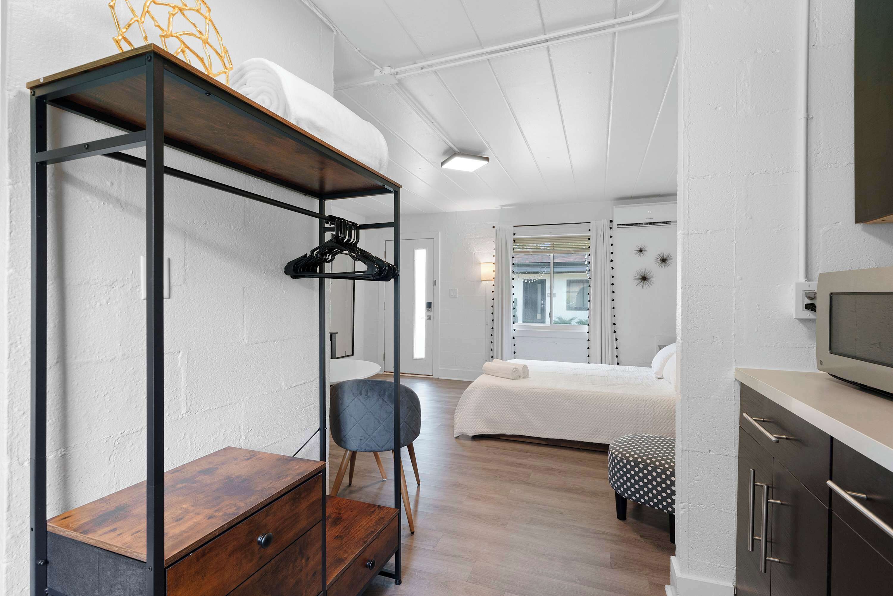 1 Schlafzimmer, kostenloses WLAN, individuell dekoriert