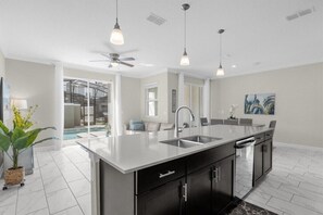 Interior - 4 Bedrooms/3 Bathrooms/ Storey Lake (2885SS) (Kissimmee)