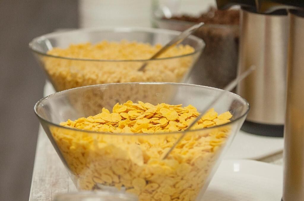Photo - FREE PARKING, FREE BREAKFAST, only 15 minutes to City Center