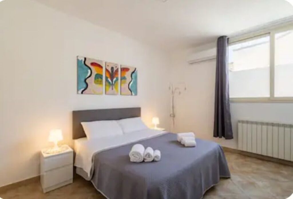 1 camera, ferro/asse da stiro, Wi-Fi, lenzuola