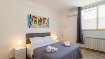 1 camera, ferro/asse da stiro, Wi-Fi, lenzuola