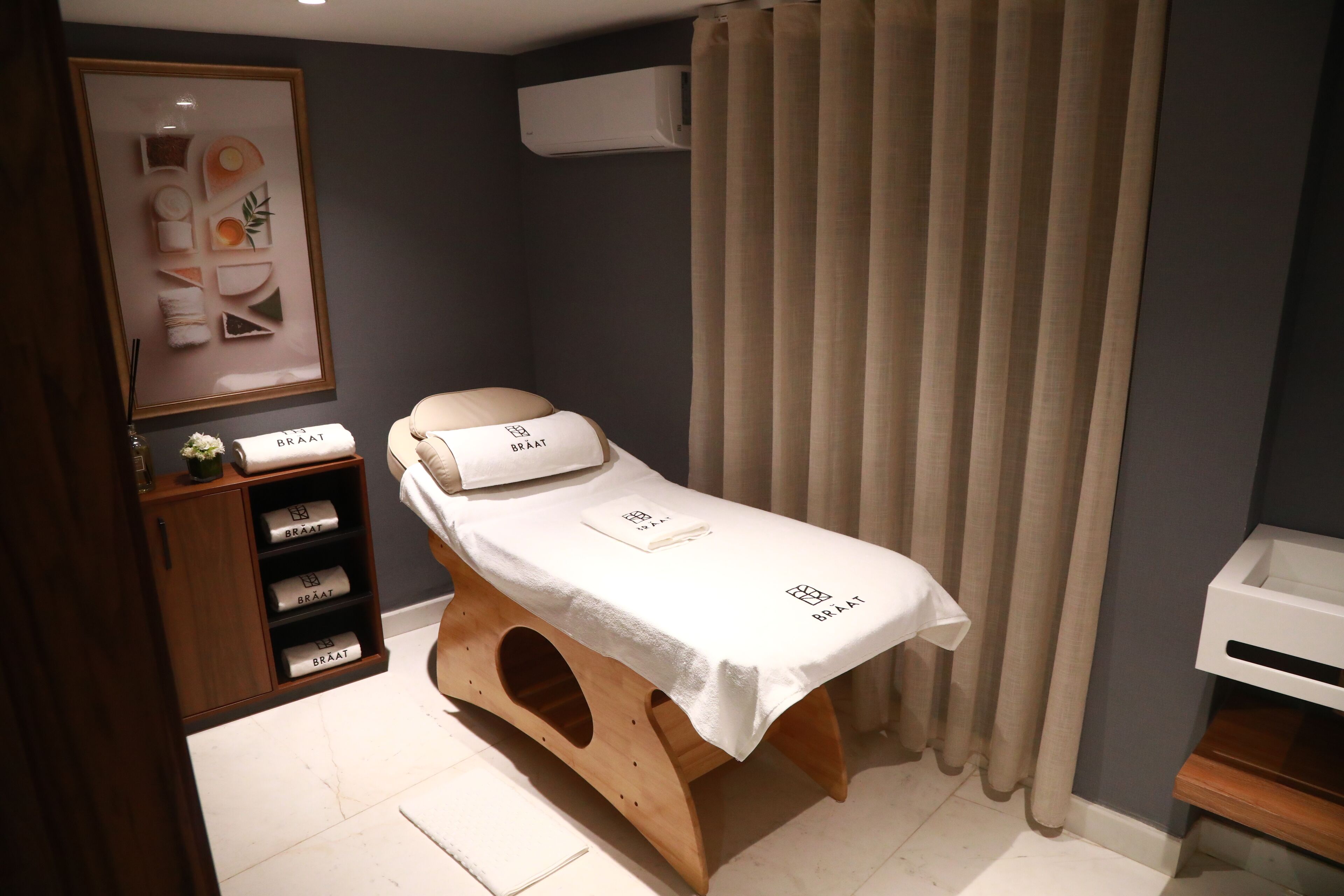 Photo - BRĂAT Hôtel