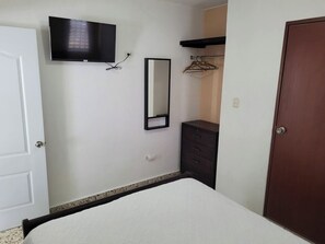 Room - Cozy private studio with private parking,WiFi and AC in charming Santo Domingo (Santo Domingo)