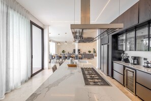 Villa | 10 bedrooms, Internet