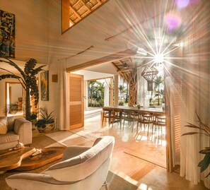 House | 5 bedrooms, Internet