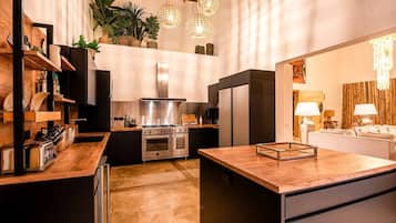 House | 5 bedrooms, Internet