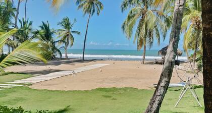 Beachfront Oasis Pool Chef Hskp Sleeps 22