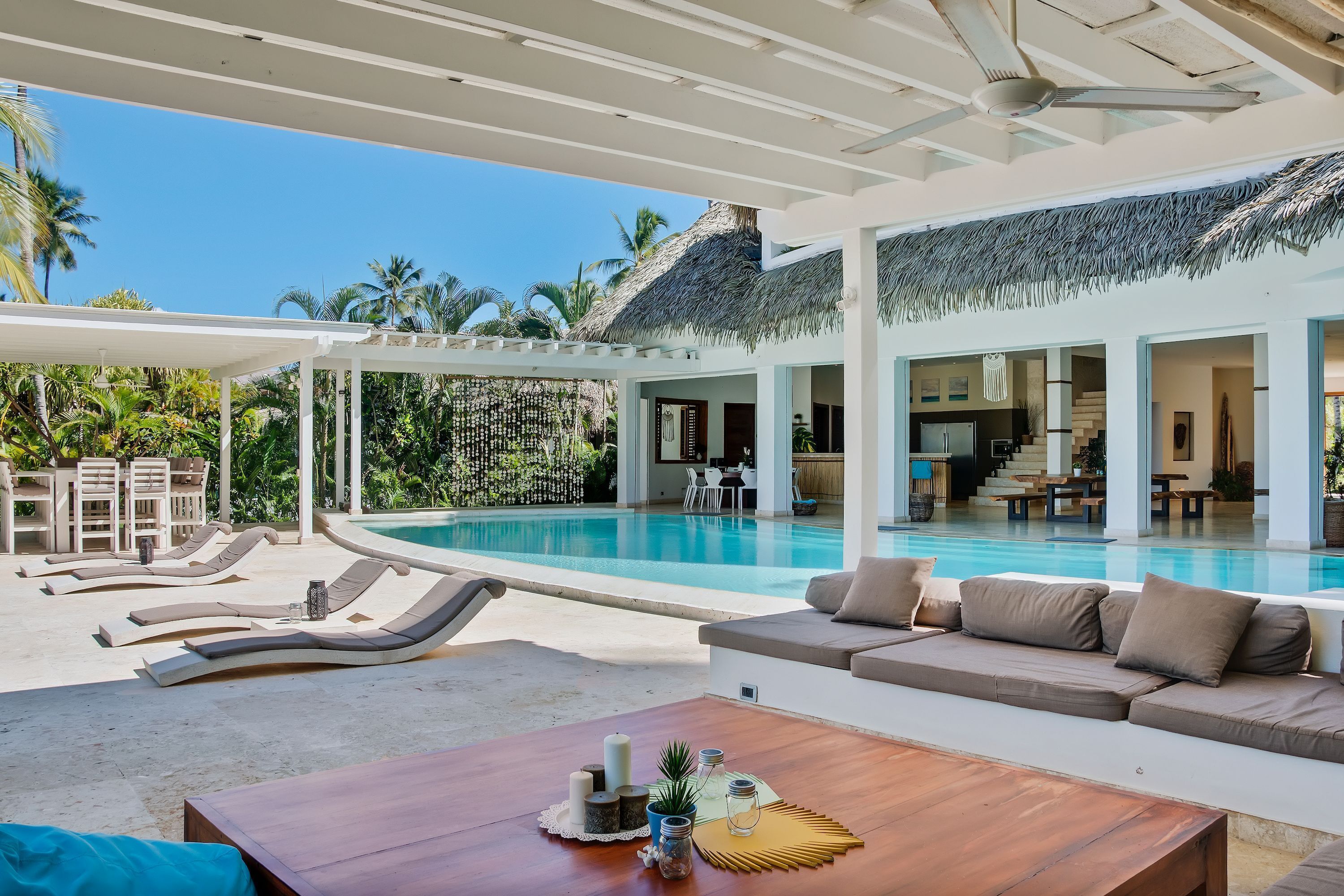 Vila | 11 quartos, acesso à internet de alta velocidade