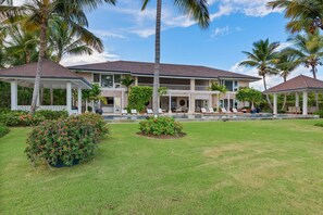 Villa | 5 bedrooms, Internet - 5BR Oceanfront Golf Estate w Pool Private Chef (Punta Cana)