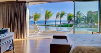 Exquisite Villa w Stunning Ocean Views Gym Golf