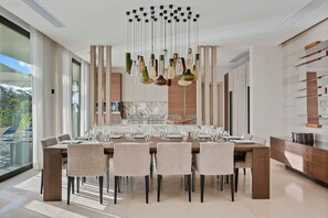 Villa | 5 Schlafzimmer, Internetzugang
