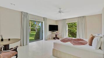 Villa | 5 bedrooms, Internet