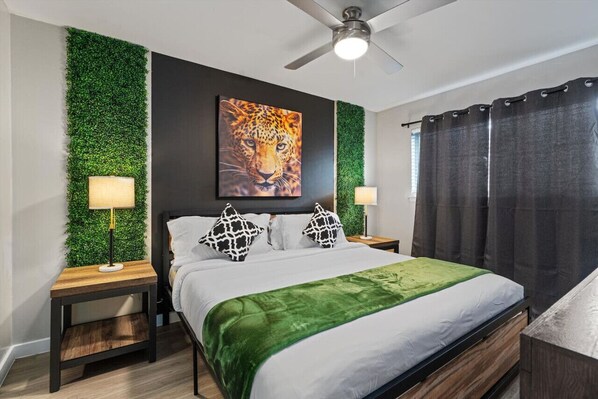 2 bedrooms, desk, iron/ironing board, WiFi