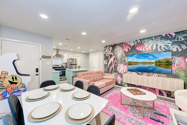 Interior - Private Pool, Games & Pet-Friendly - Mins to COTA, SXSW, & Downtown Austin (Austin)