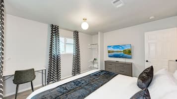 4 bedrooms, desk, iron/ironing board, WiFi