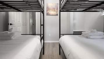 4 bedrooms, desk, iron/ironing board, WiFi