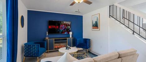 Télévision, chaîne hi-fi