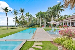 Villa | 8 bedrooms - Magnificent Eight Bedroom Holiday Home (La Romana)