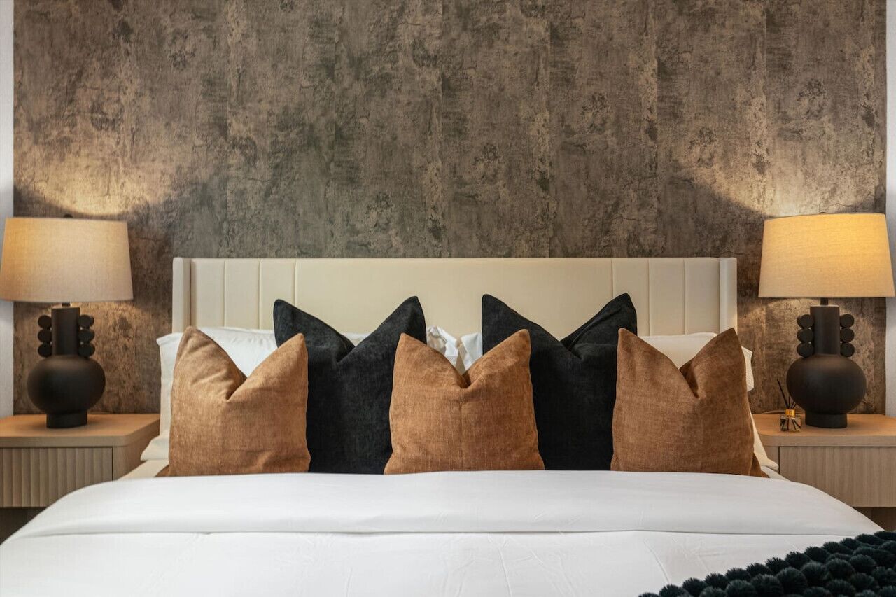 2 Schlafzimmer, Schreibtisch, Bügeleisen/Bügelbrett, WLAN