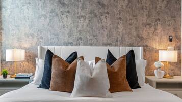 5 Schlafzimmer, Schreibtisch, BĂŒgeleisen/BĂŒgelbrett, WLAN