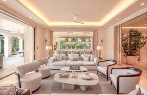 House | 8 bedrooms, Internet - Playa Serena 19 Sumptuous Retreat (Punta Cana)